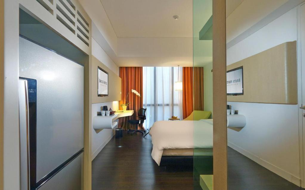 Brits Hotel Karawang Luaran gambar