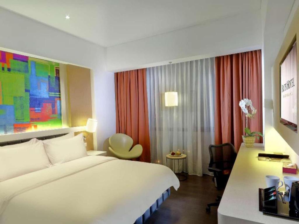 Brits Hotel Karawang Luaran gambar